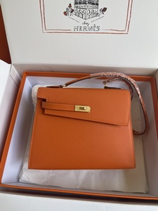 Hermes Handbags 746